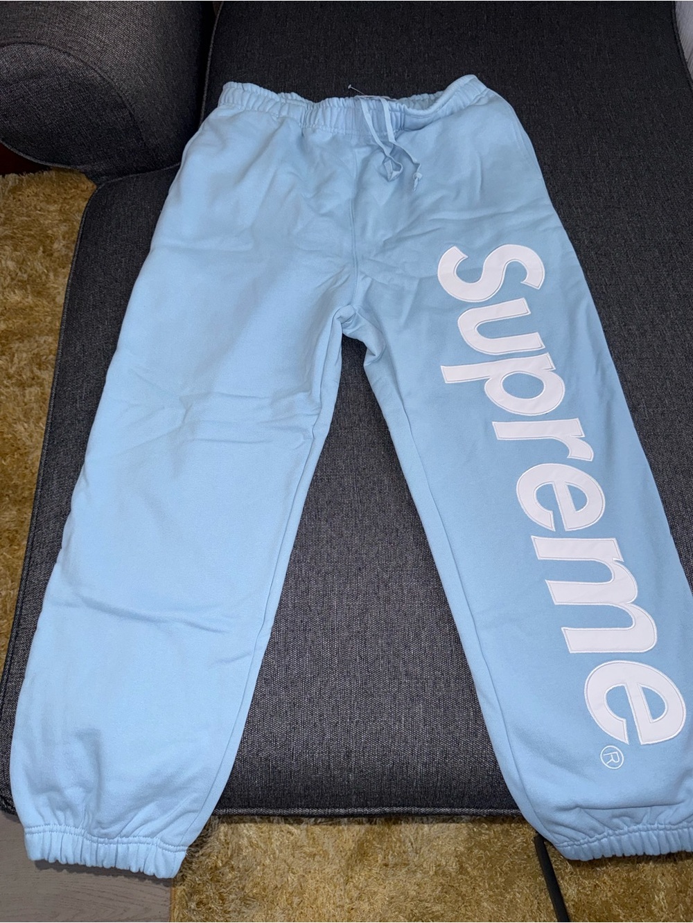 Supreme sweatpants L ( cst  top ) light blue